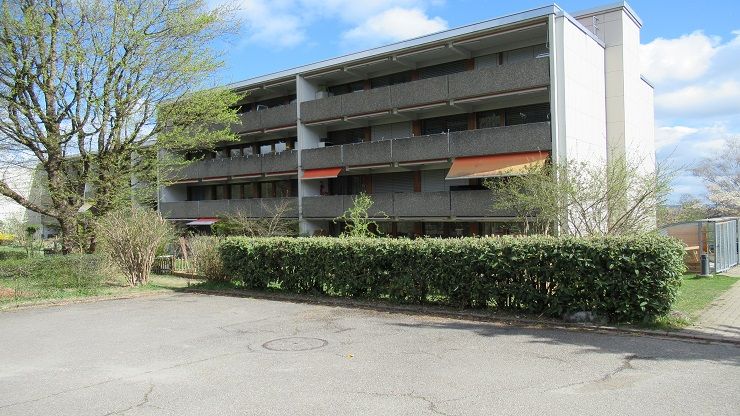 Auto-Einstellplätze zu vermieten in der Tiefgarage Lerchenhalde 67